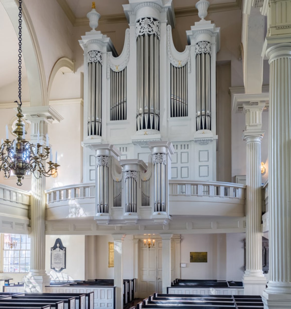 Becker Fondorf Christ Church Organ